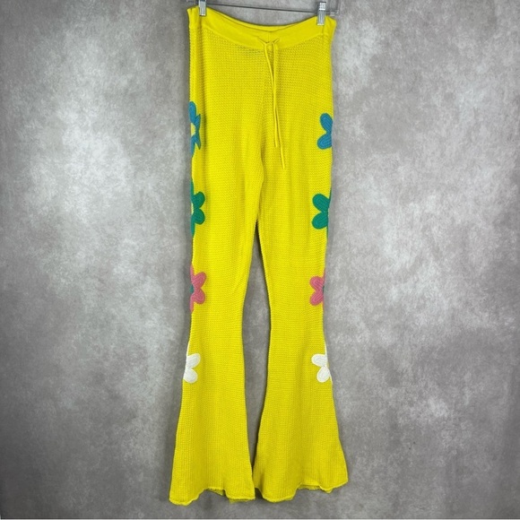 DELIAS By Dolls Kill Summer Bummer Babe Daisy Crochet Pants In Yellow Size M - Picture 1 of 10